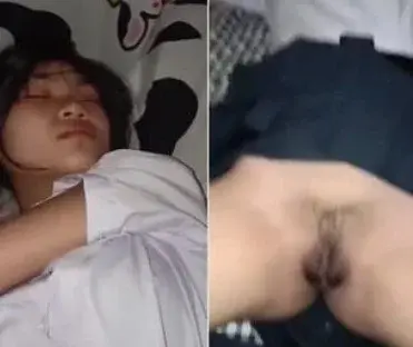 Bokep Indo Roknya Kesingkap Pas Tidur Berujung di Geli Geli Sempit Memijit